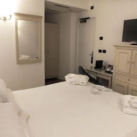 Bb Smarthotel Bailey's מלון
