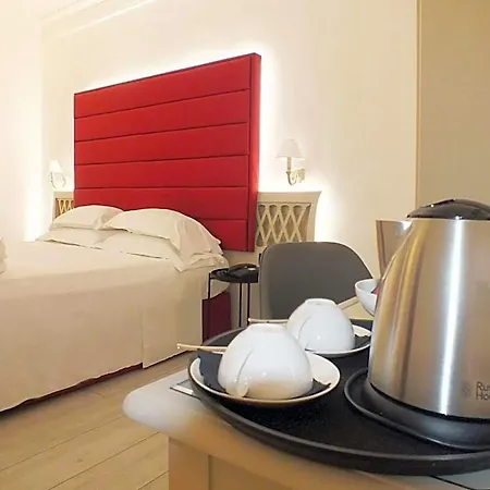 Отель Bb Smarthotel Bailey's 4*