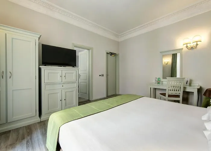 Bb Smarthotel Bailey's 4*